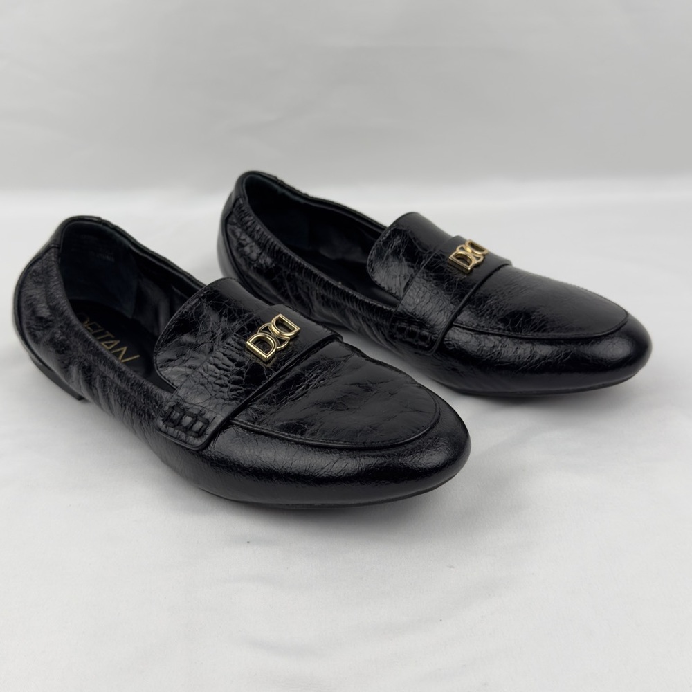 Black Leather Loafers Womens Sz 6 Slip On Comfort Gold Logo Casual - Picture 3 of 13